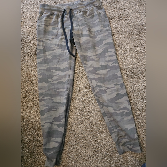 Sold Zyia Active Camo Joggers Fitness Excersize Pants - Picture 2 of 6